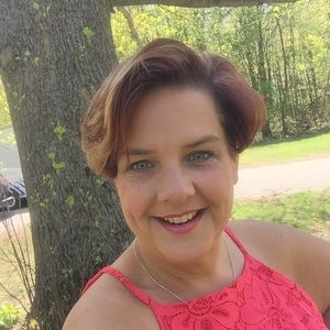 Meet your Posher, Debra